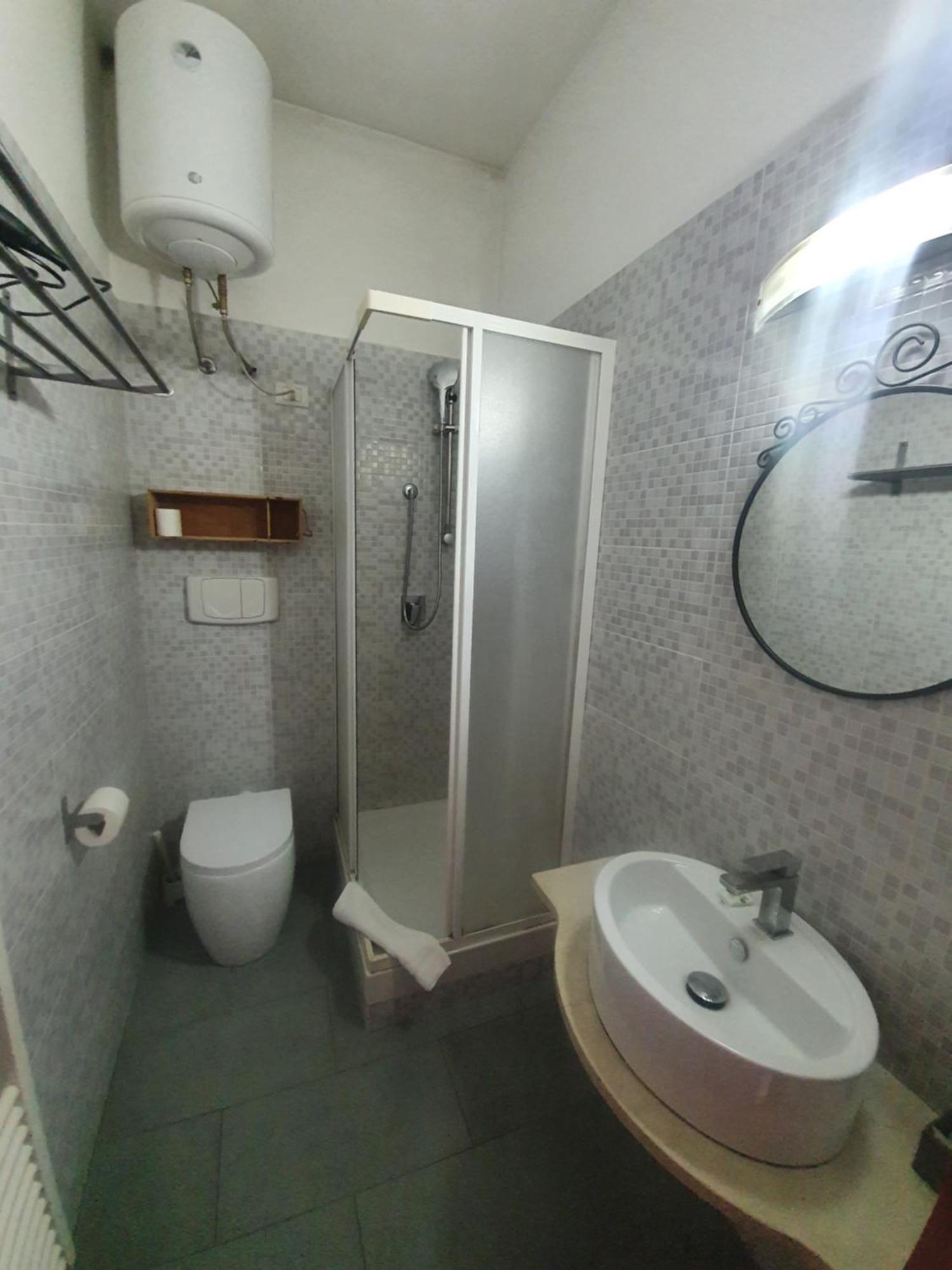 Hotel Sira House Milano Exterior foto