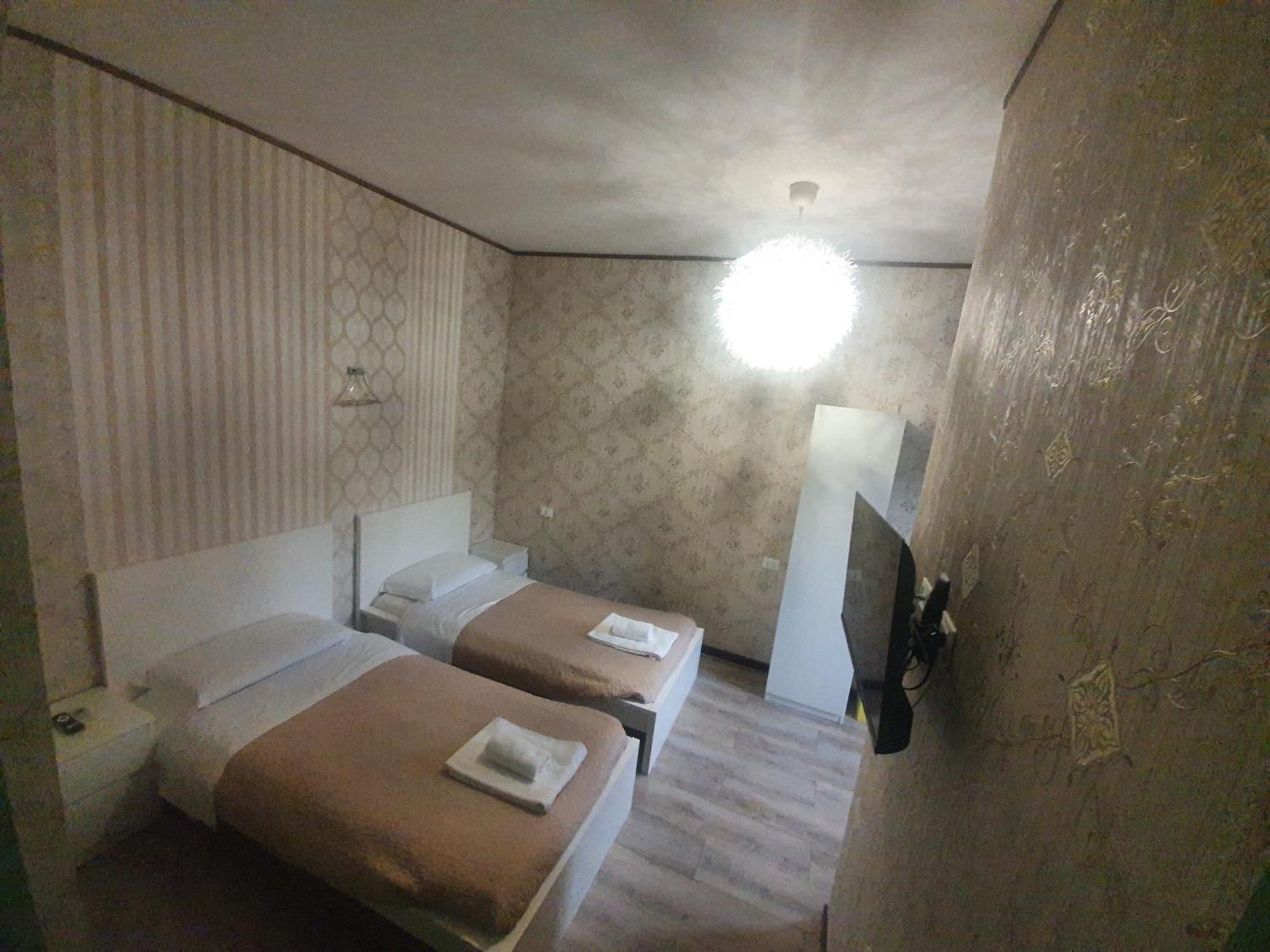 Hotel Sira House Milano Exterior foto